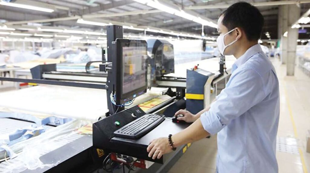 Sự chuyển đổi số trong sản xuất tác động đến ngành công nghiệp như thế nào?